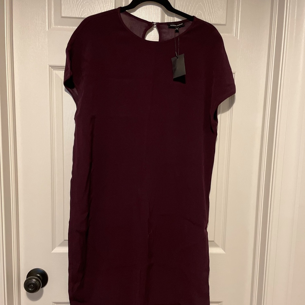 Universal Standard crepe Geneva in eggplant. Size XS- fits 10-12